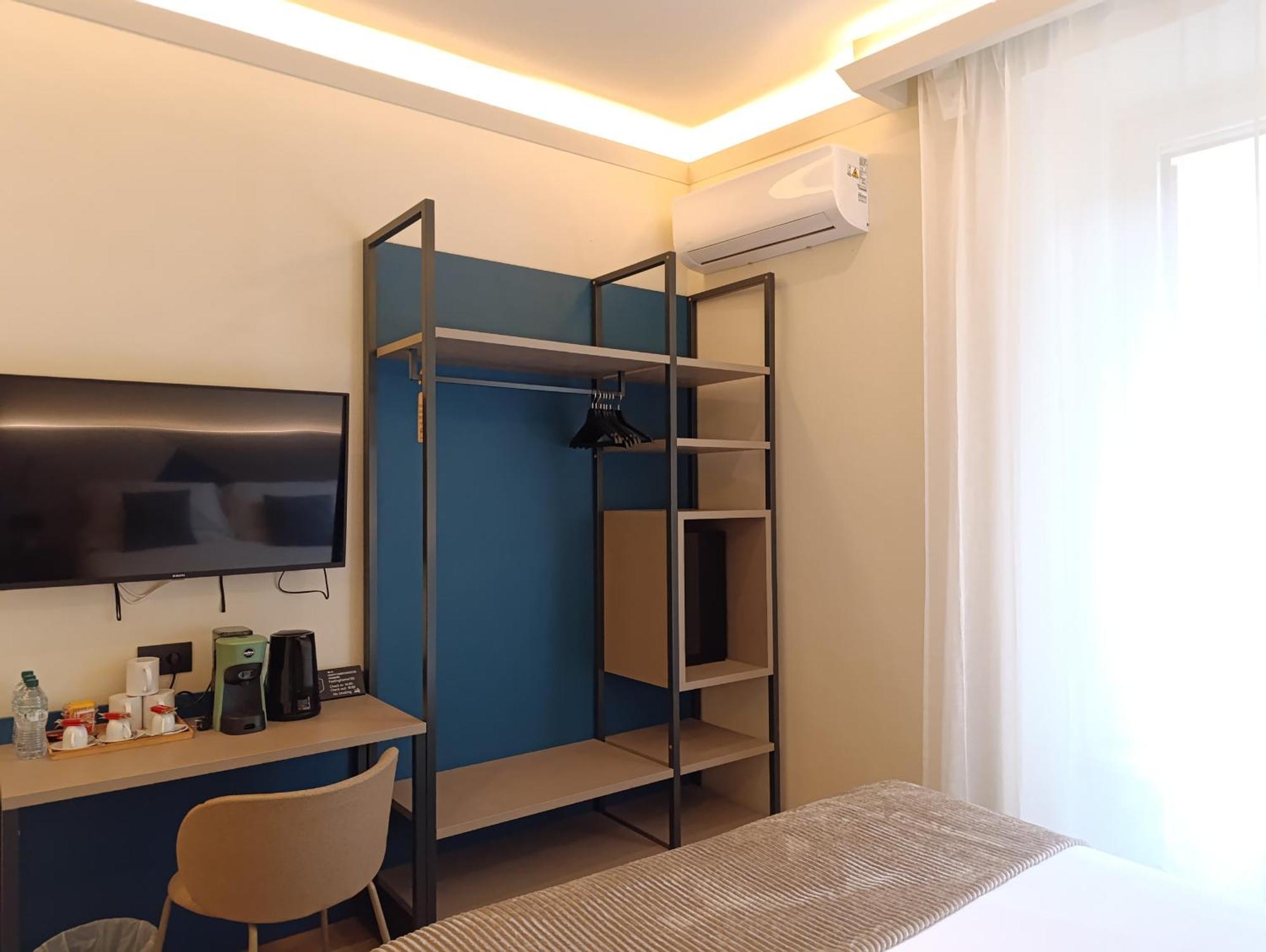 Honeycomb Apartment