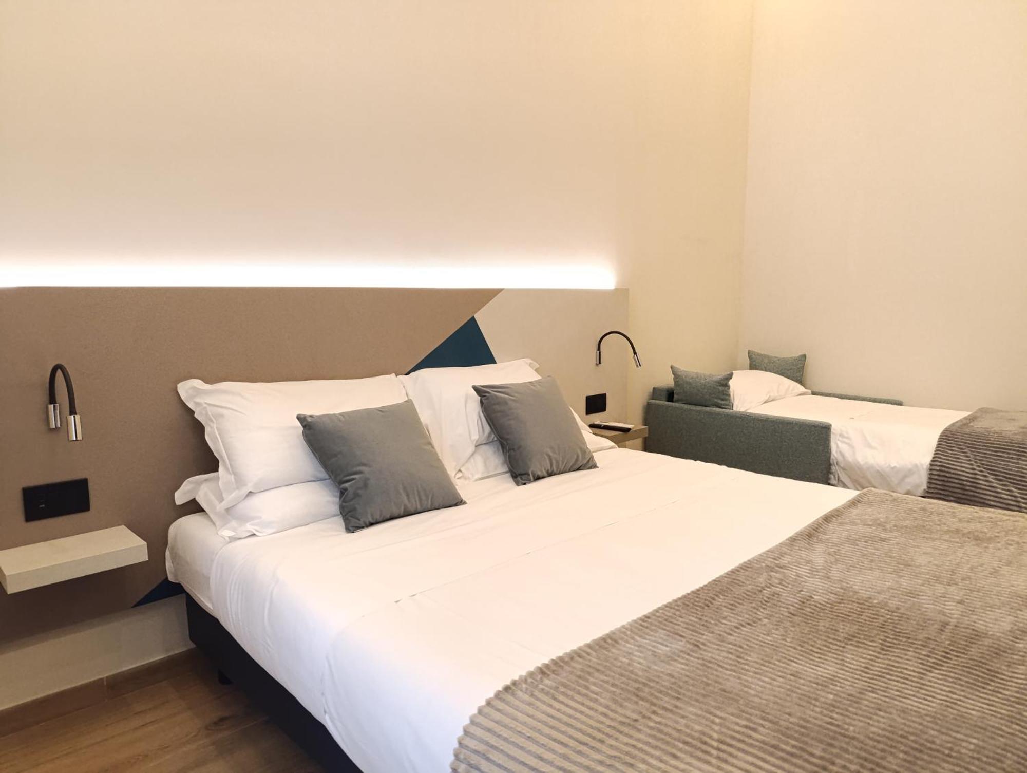 Honeycomb Apartment *