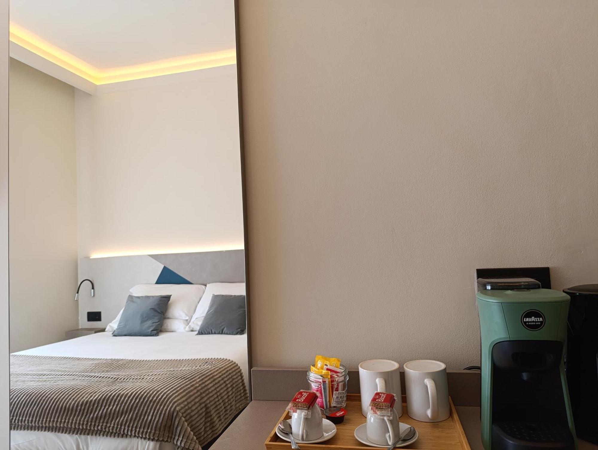 Honeycomb Apartment Rome